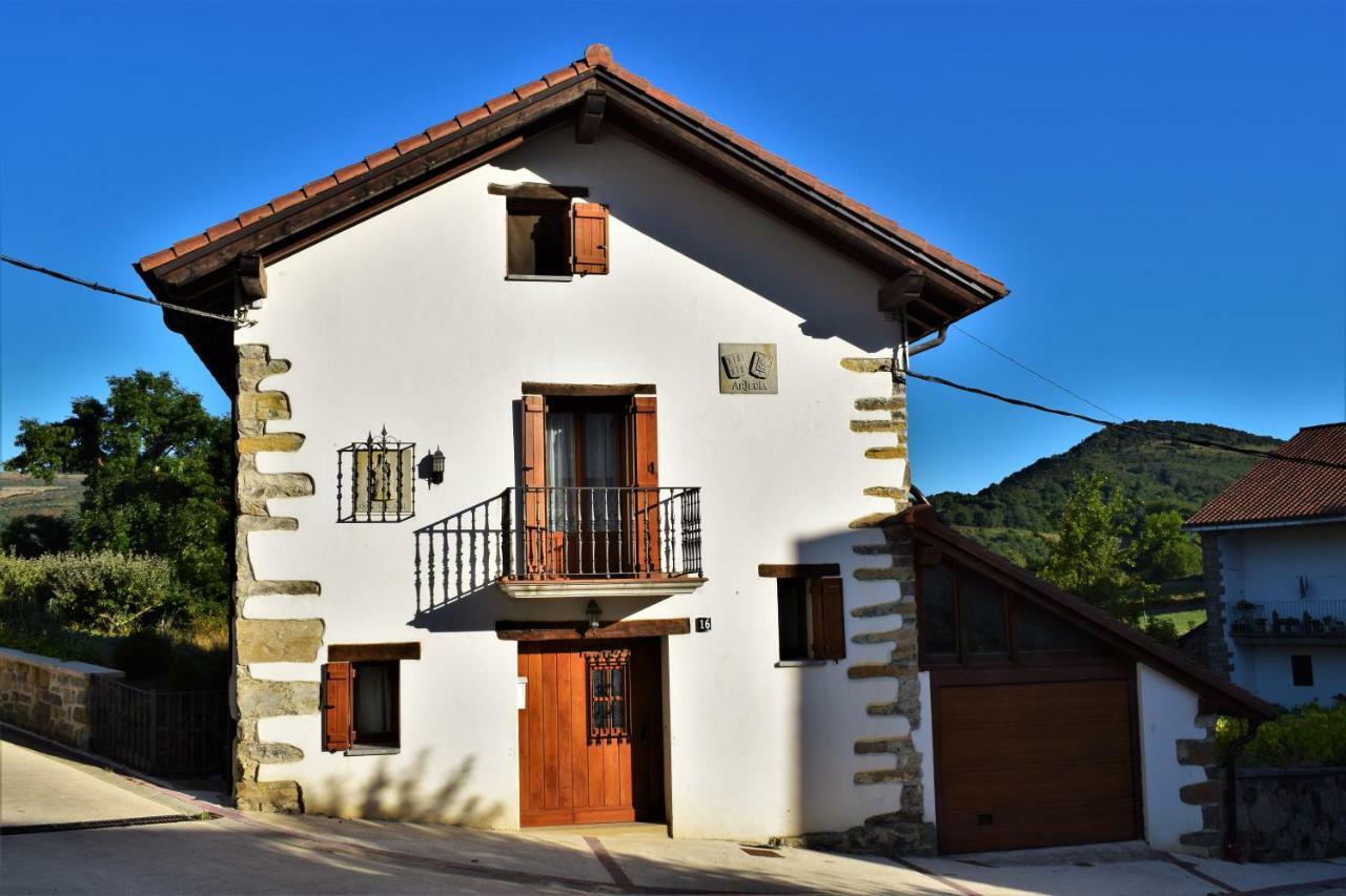 Casa Artegia Pension Mezkiriz Buitenkant foto